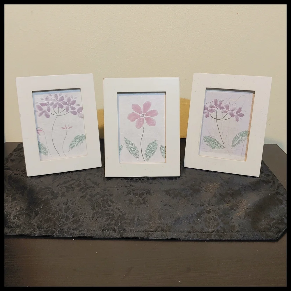 Set of 3 Matching Floral Prints in Table Top Frames